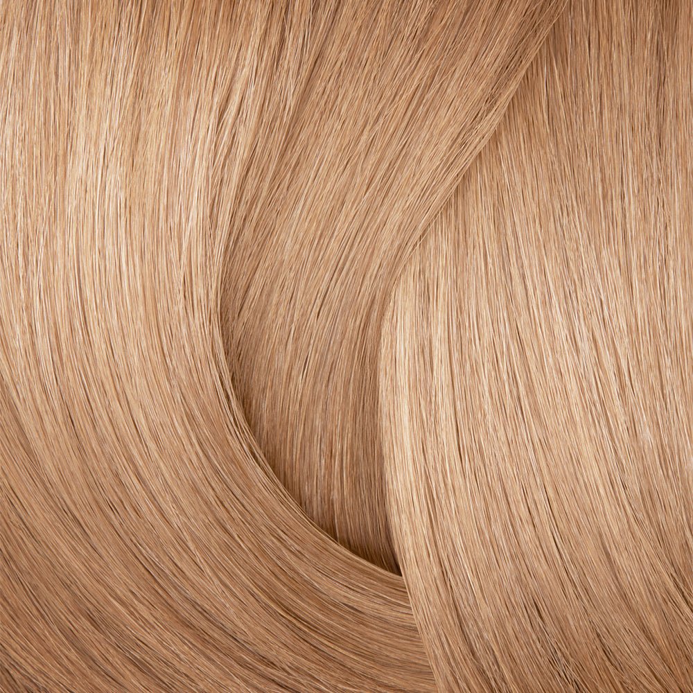 Redken Shades EQ Gloss 010GRO Sparkling Wine Bonder Inside – extra helle demi-permanente Tönung mit golden-roséfarbenem Unterton und integrierter Bonding-Technologie für ein sanft schimmerndes, strahlendes Blond