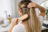 Wie pflegt man Tape Extensions richtig zu Hause?