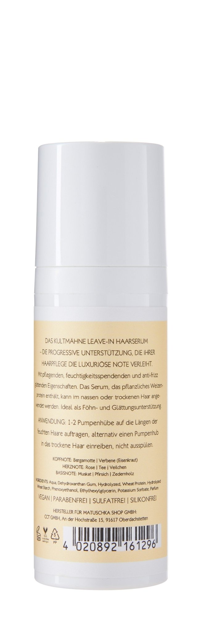 Anwendung des KULTMÄHNE Haarserums im handtuchtrockenen Haar – glättet die Haarstruktur und erleichtert das Styling